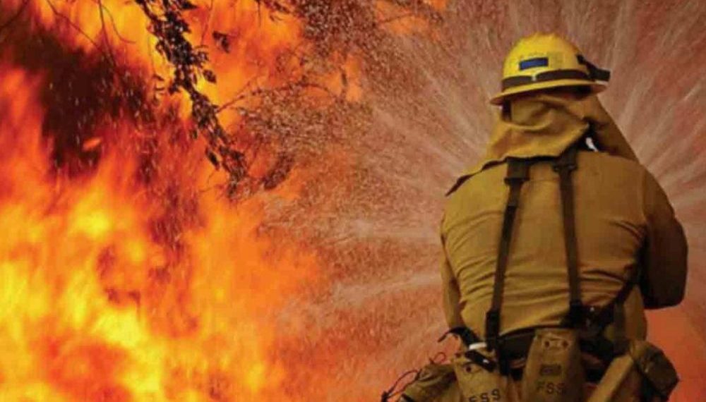 В минувшее воскресенье в Новосибирске загорелся боулинг-клуб