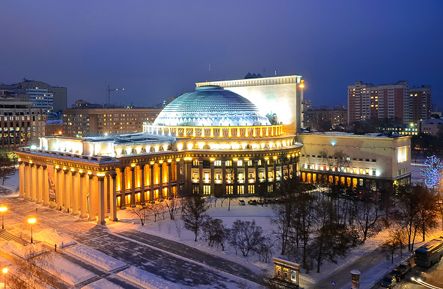 Суд прекратил административное дело в отношении директора Оперного театра Бориса Мездрича