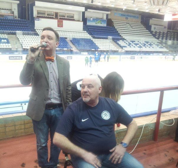 Генменеджер «Сибири» слово сдержал и… обрил голову (Фото)