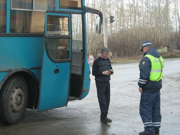 С 1 июня в Новосибирске нельзя будет работать водителями с иностранными правами