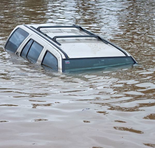 Новосибирская ГЭС может выдержать и не такое, но не топить дачников все равно не получится