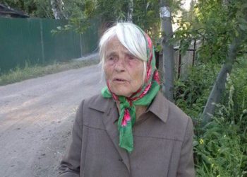 Новосибирские волонтеры разыскивают родственников женщины, потерявшей память