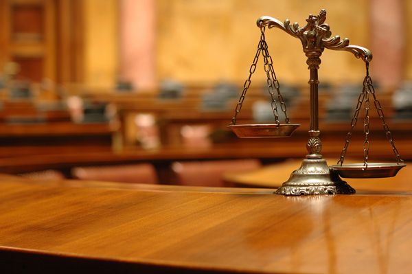 Суд в Новосибирске признал банкротом сразу целую семью