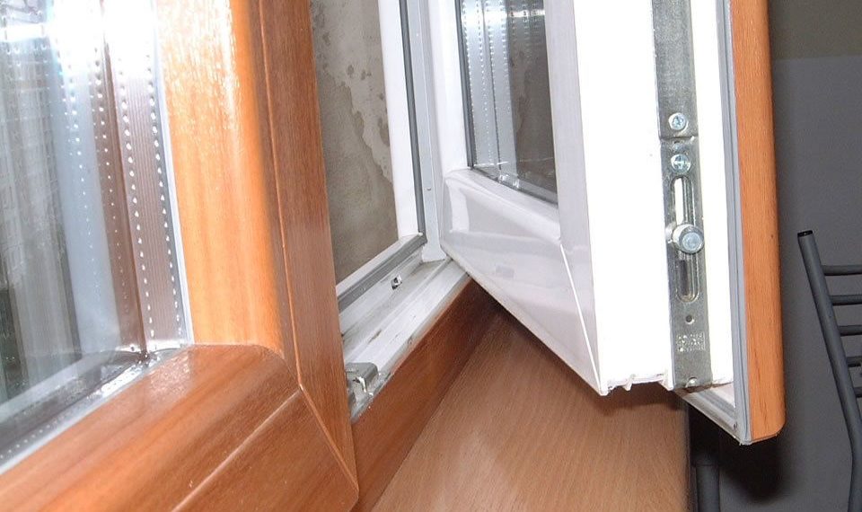 Злоумышленник причинил 850 тысяч рублей ущерба, ограбив три квартиры в Новосибирске