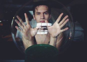 Бармен и баскетболист из Новосибирской области выиграл московскую квартиру в реалити-шоу