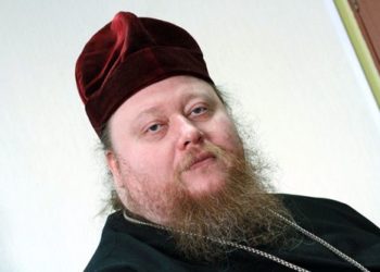 Экс-игумена из Новосибирска увезли в полицию после съемок «Пусть говорят» в Москве