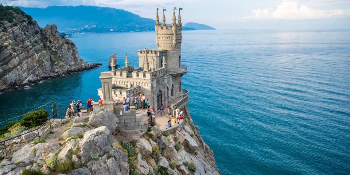 Деньги на ветер — новосибирские туроператоры оценили предложение Минкульта по поддержке отрасли