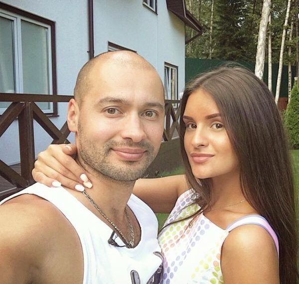 Стелла Мунас – сибирячка, покорившая мачо из «Дома-2»