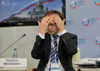 Мединский в Новосибирске решит судьбу Кехмана за закрытыми дверями