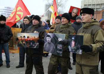 Два Русских марша прошли в Новосибирске