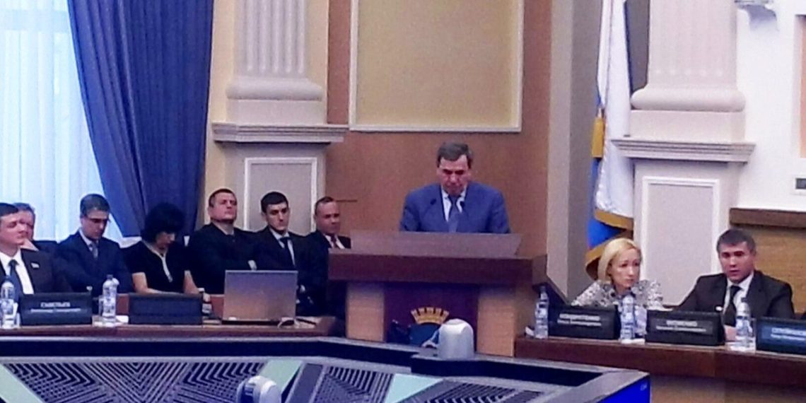 Губернатор обосновал резкий скачок цен на услуги ЖКХ в Новосибирской области