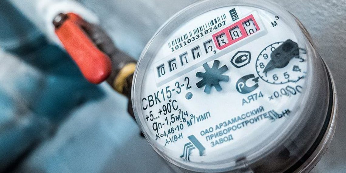 Дырявому корыту все мало будет