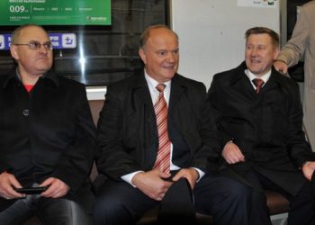 Локоть попросил Зюганова инициировать вопрос о расселении жилья в Новосибирске на 4,3 млрд