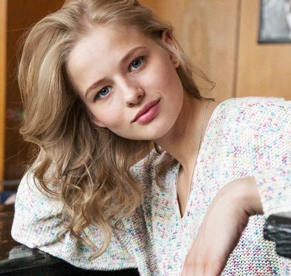 «Филфак» на ТНТ: Веселые похождения в девичьем царстве