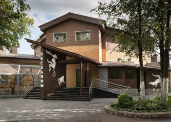 Крокодилы, обитающие в Новосибирском зоопарке, переехали в новые «квартиры»