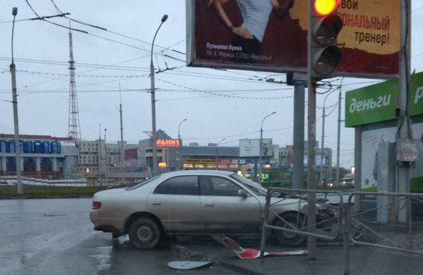 Женщина кончила в метро, порно видео