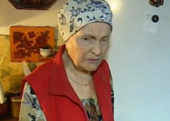 Пенсионеры с Затулинки начали борьбу за свои 18 квадратов в общежитии