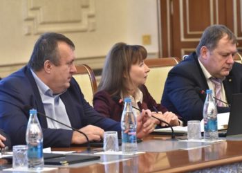 Травников поставил Боярского во главе комиссии по защите прав дольщиков