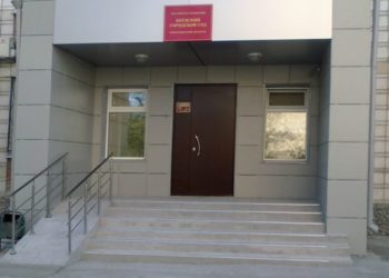 Бердский суд вернул новосибирскому минстрою иск против стройки на детской площадке