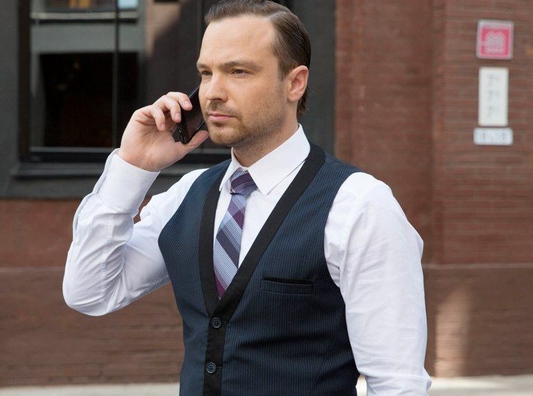 Как «капитан Крутов» воспитывает сына?