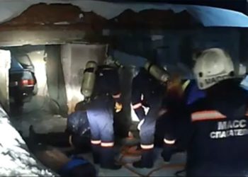 Три новосибирца задохнулись в запертом гараже