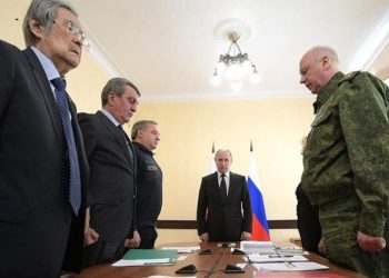 Тулеев после отставки останется с резиденцией, кабинетом, выплатами и званием губернатора