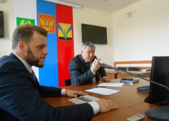 Начальника новосибирской ГЖИ уличили в нарушении жилищного законодательства