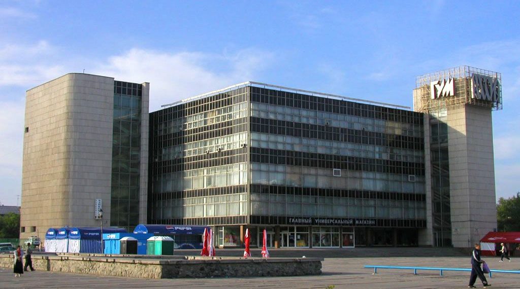 Мэрия Новосибирска повторно проиграла суд по парковке возле ГУМа