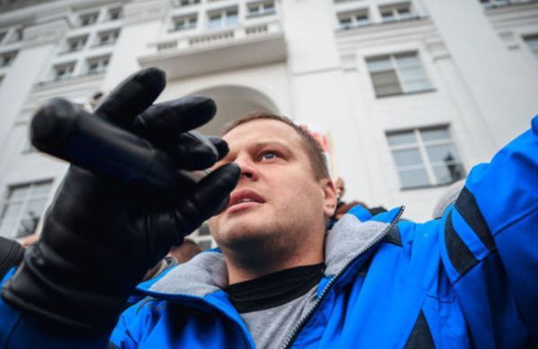 Лишившийся семьи в «Зимней вишне» Игорь Востриков выиграл праймериз «Единой России»