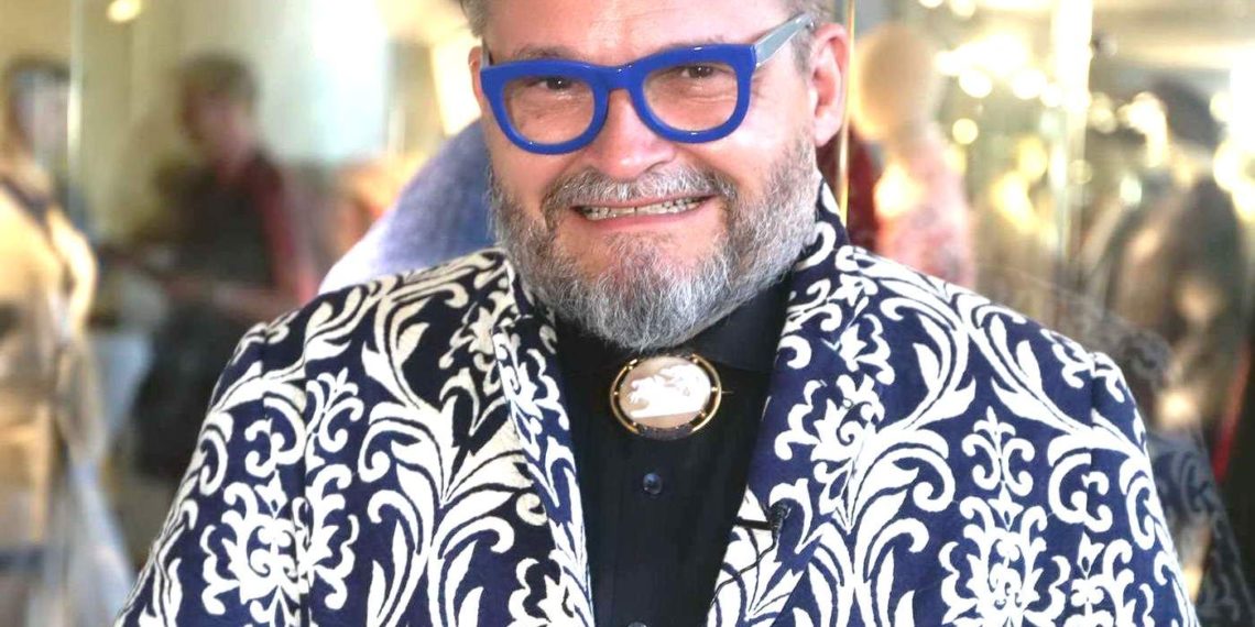 Век моды от Васильева вскоре доедет и до Новосибирска (фоторепортаж)