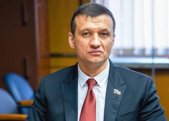 Карабах раздора: телеведущий Соловьев «наехал» на новосибирского думца Савельева