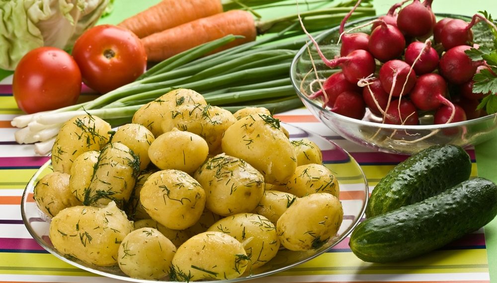 Сибиряки поймали отощалого вора и… накормили его