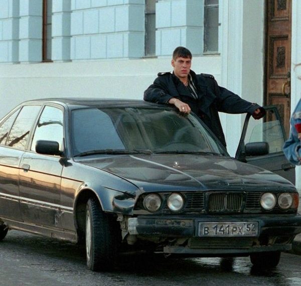 Кадр из к/ф Алексея Балабанова "Жмурки" (2005)