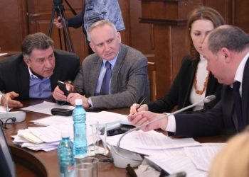Адекватная господдержка и разумные реформы