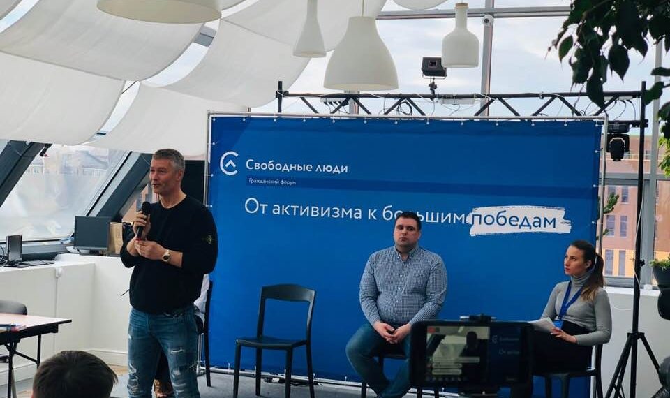 Андрей Гладченко