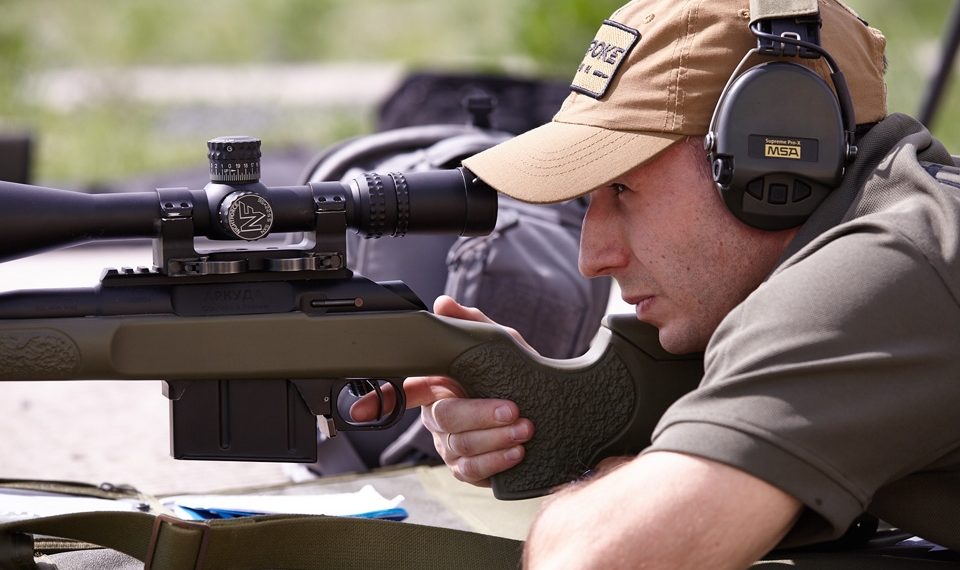 Российские снайперы выбили мишени с расстояния почти в 1,5 км