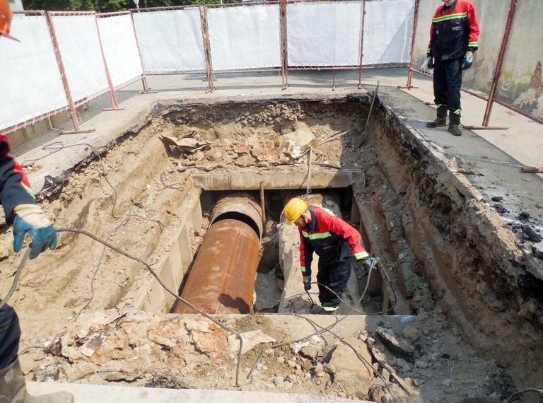 Более 800 дефектов на теплосетях выявили энергетики с начала испытаний в Новосибирске