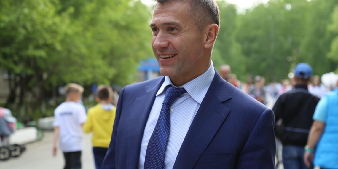 vk.com/id300747132