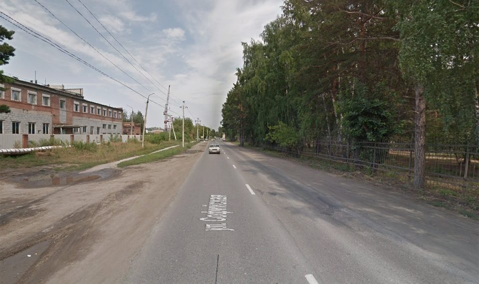 Молодой байкер разбился о дерево «У моря Обского»