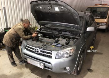 Удар молнии на шоссе в Новосибирске сжег системы автомобиля