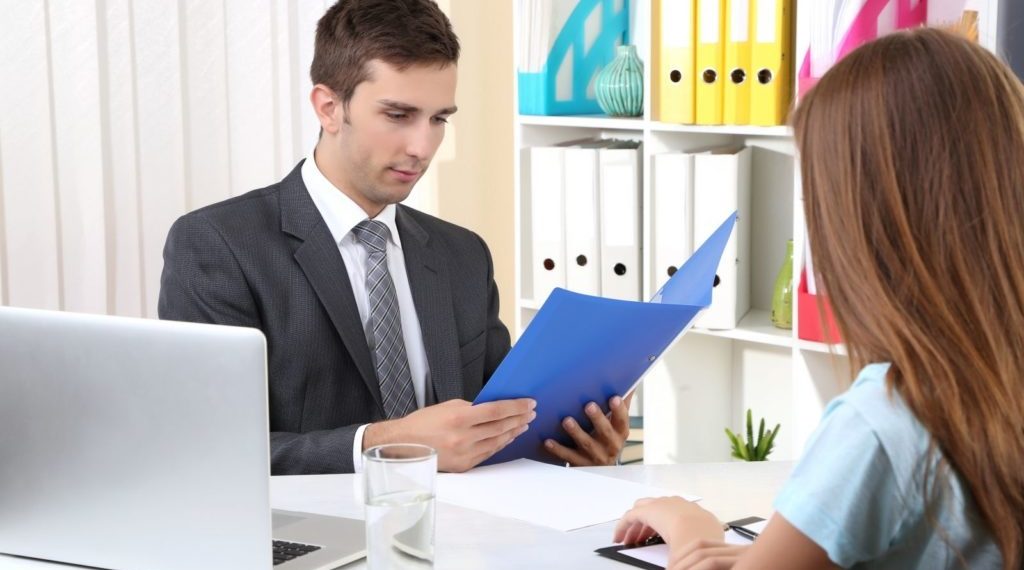 В России введен новый документ для приема на работу