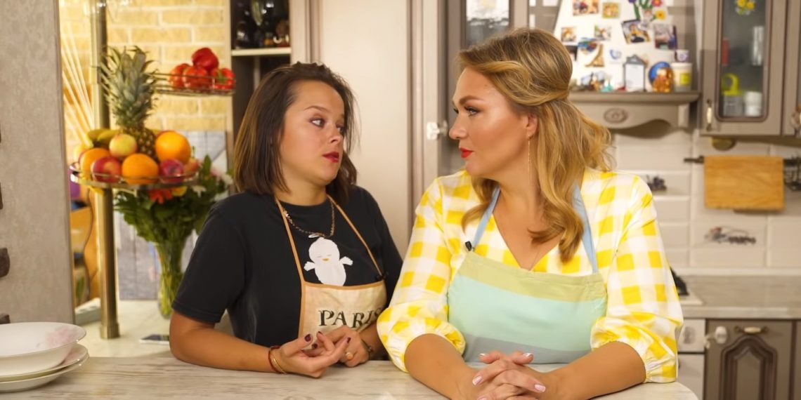 Ангарская и Медведева помогут худеть и толстеть