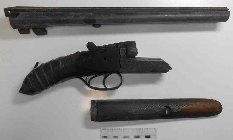 Торговец галлюциногенным шоколадом носил обрез и кастет