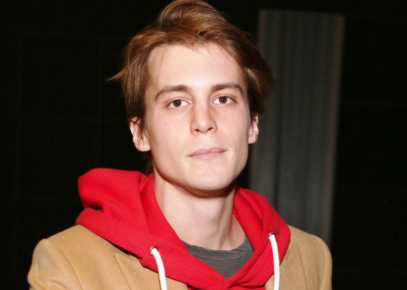 Иван Янковский представил свою возлюбленную онлайн