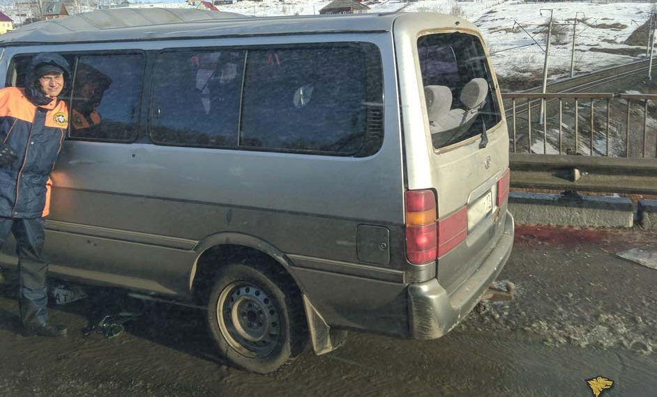 Два человека погибли в ДТП с пассажирским автобусом