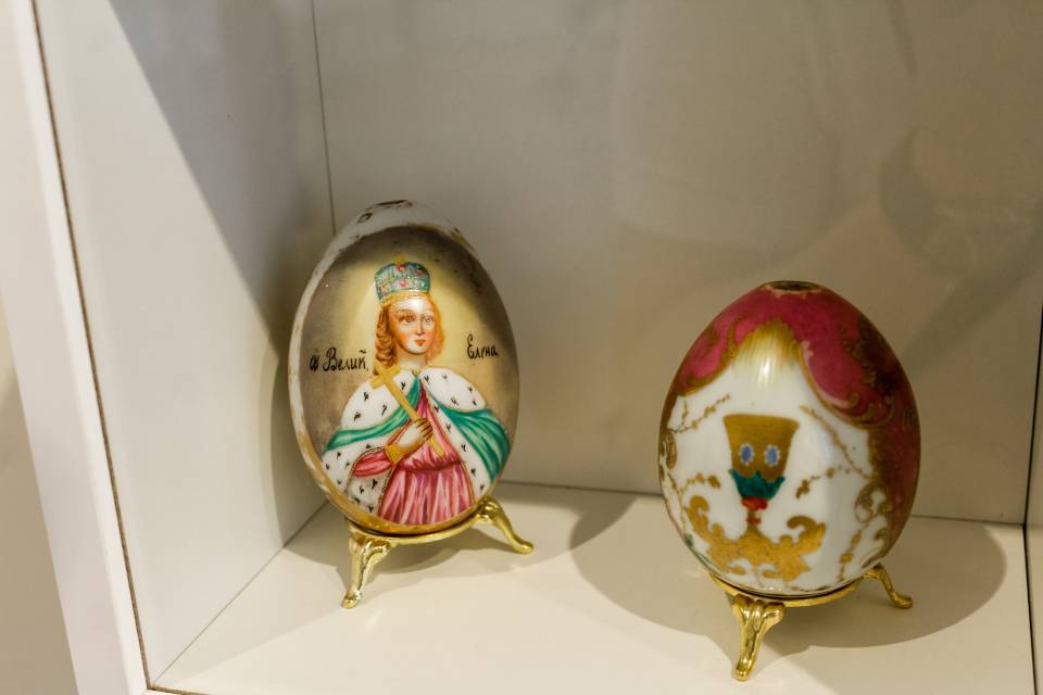 Выставка фарфоровых пасхальных яиц 14