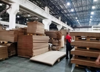 «Привлечены к обсуждению всех вопросов»: замгубернатора Сергей Сёмка обсудил с общественностью переработку ТКО в регионе