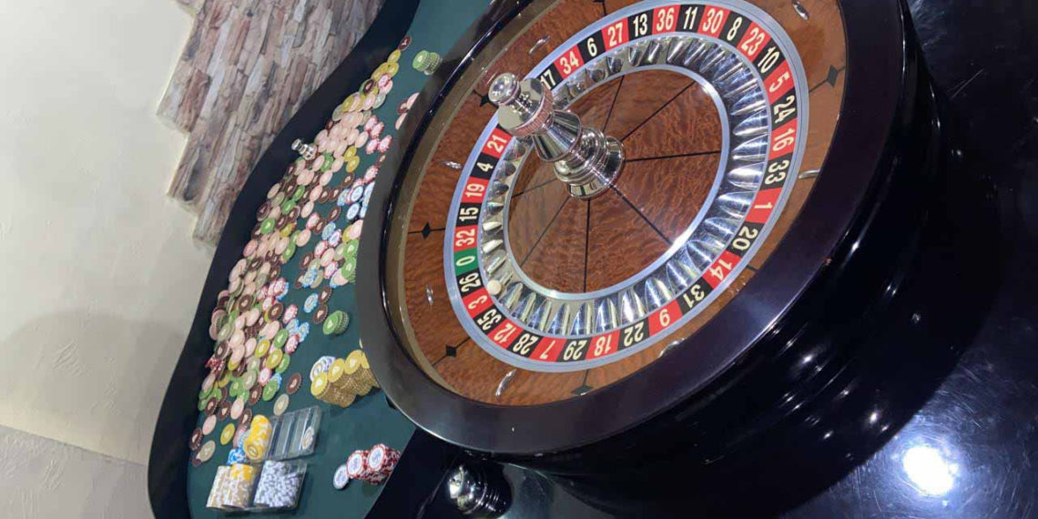 Подпольное казино с покером и рулеткой накрыли в Новосибирске