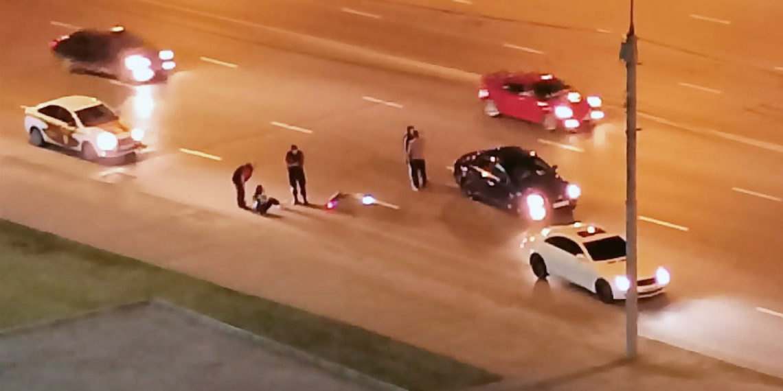 Седан сбил девушку на электросамокате в Новосибирске