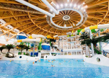 Новосибирский аквапарк решил объявить себя банкротом